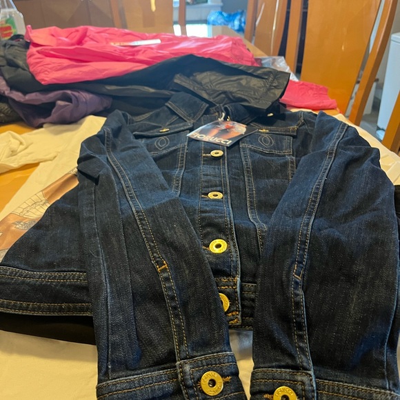 Various fiorucci jeanss, jackets, tshirts.  Various sizes
Naomi campbell - Picture 8 of 16